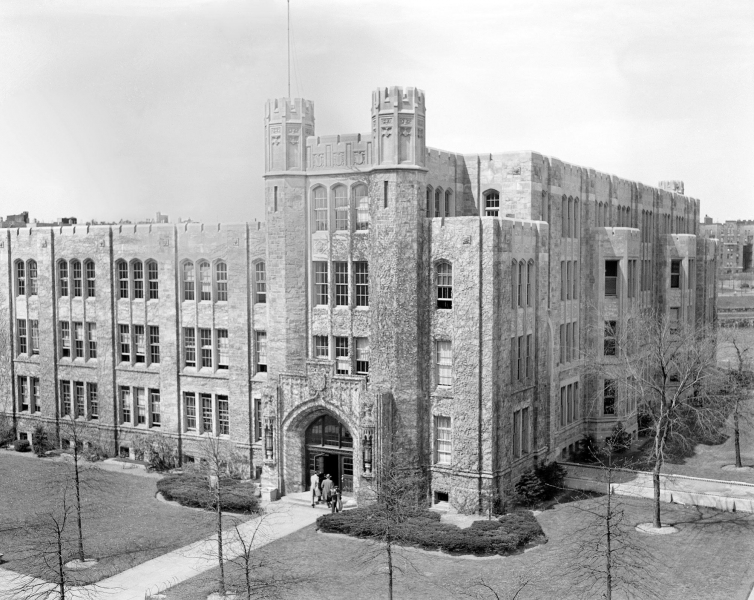 Колледж Хантера на фото в июне 1946 года